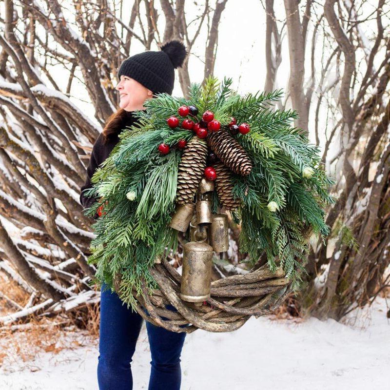 Christmas Wreath with Gold Bells and Pinecones, 17-Inch Rustic Vine Base Valideals Outlet