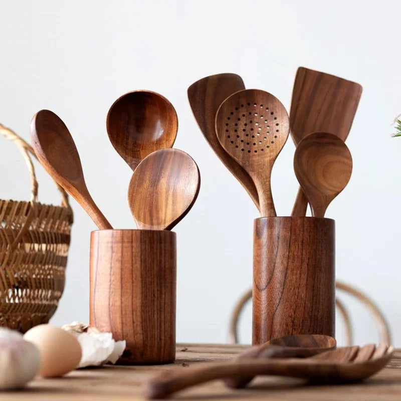 Teak Utensil Set with 5 Pieces and Ergonomic Handles, Natural Polished Finish Valideals Outlet