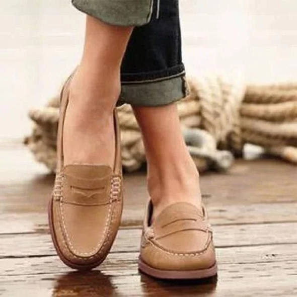 Women's Slip-On Loafers with Low Heel and PU Leather Upper, Round Toe Comfort Valideals Outlet