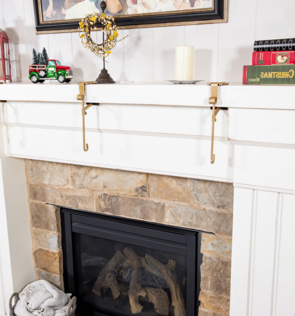 Stocking Holder with Cantilever Support and Dual Hooks for Garlands, 20-Pound Capacity Valideals Outlet
