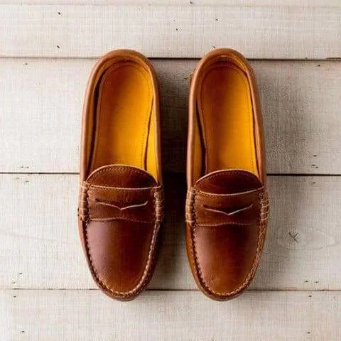 Women's Slip-On Loafers with Low Heel and PU Leather Upper, Round Toe Comfort Valideals Outlet