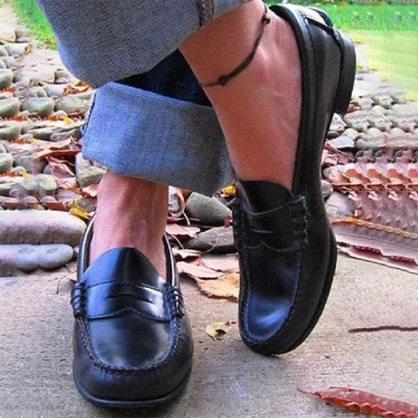 Women's Slip-On Loafers with Low Heel and PU Leather Upper, Round Toe Comfort Valideals Outlet